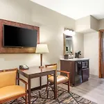 Best Western Plus Hobby Airport Inn And Suites