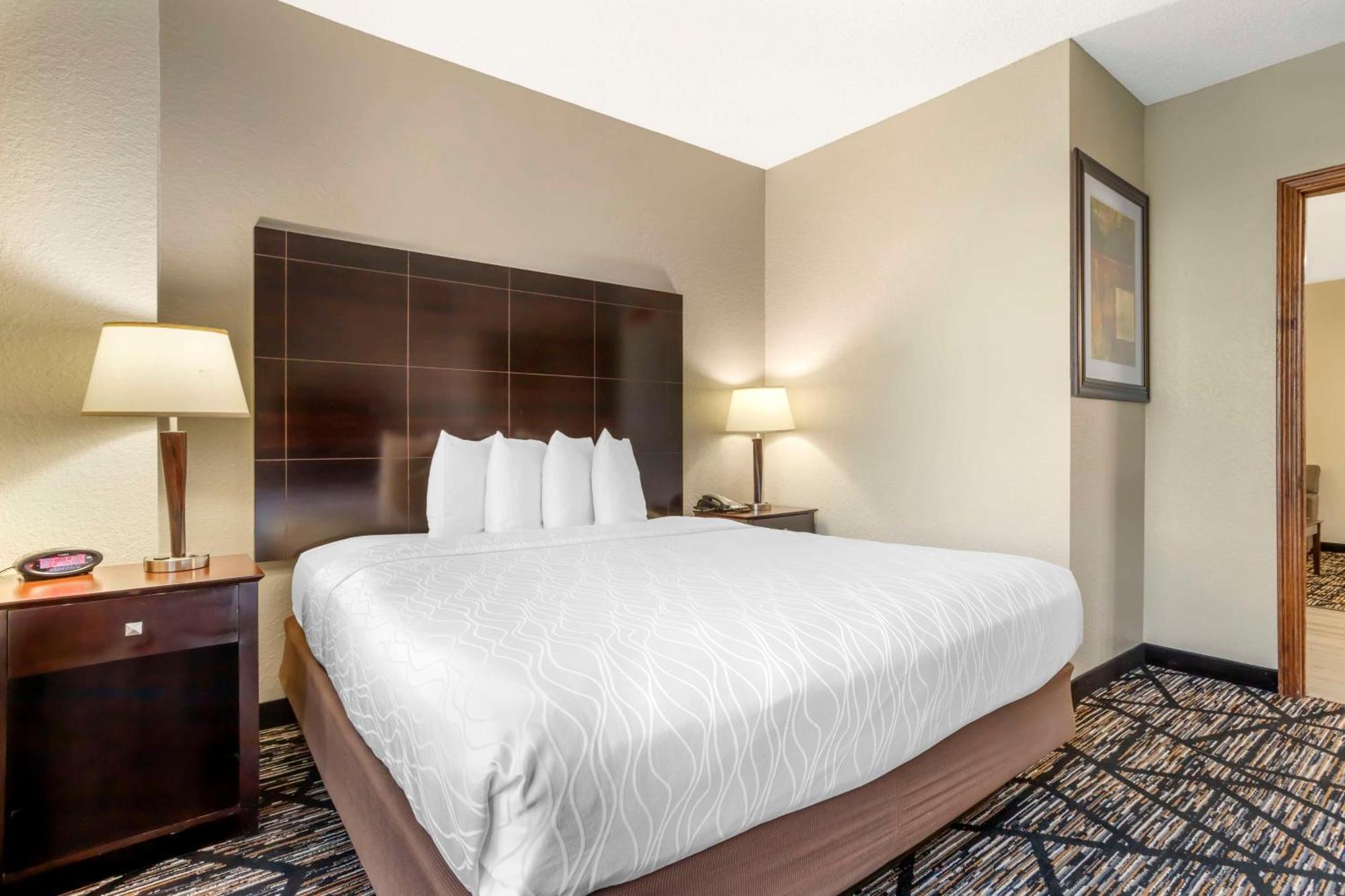 Hotel Western Hobby Airport And