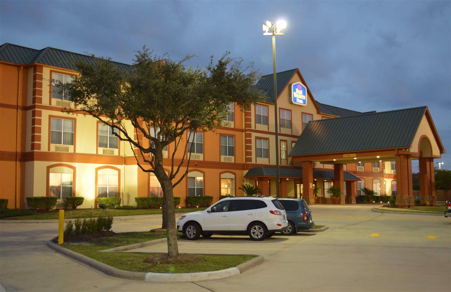 Hotel Western Hobby Airport And 3*